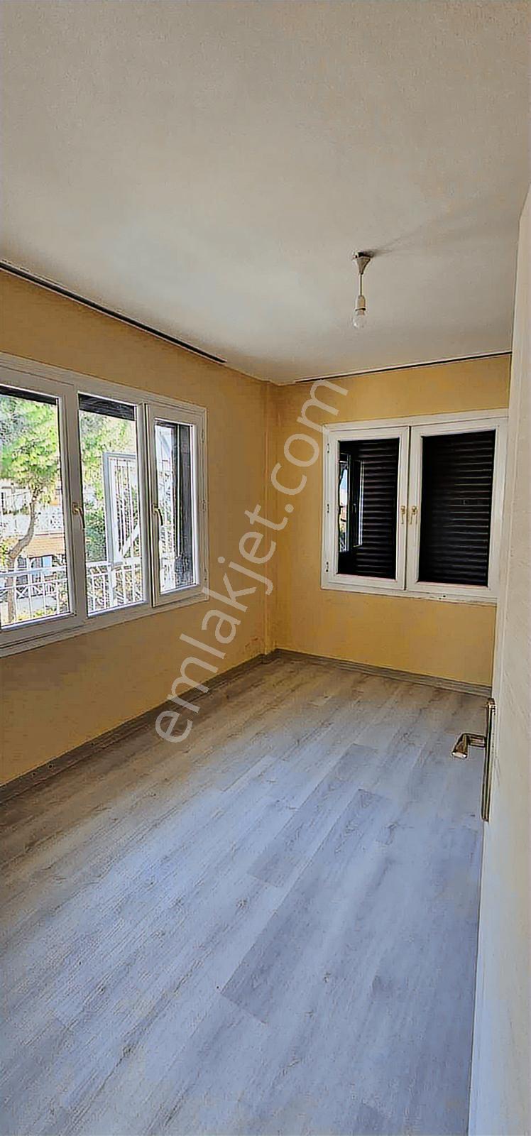 Çeşmealtı Denizli Mah.köşe Konum Deniz 300m Satılık Müstakil Ev - Görsel 13