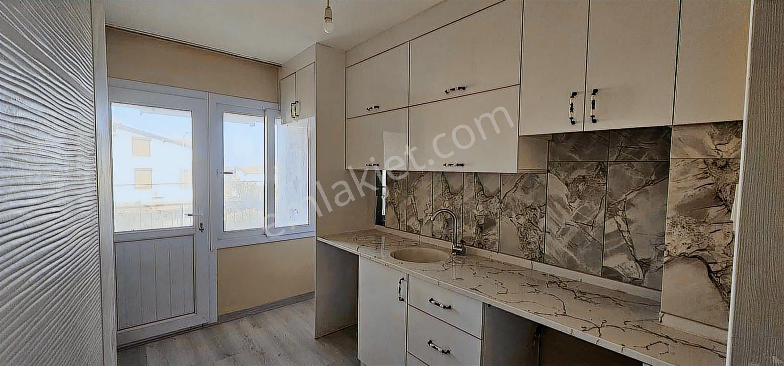Çeşmealtı Denizli Mah.köşe Konum Deniz 300m Satılık Müstakil Ev - Görsel 14