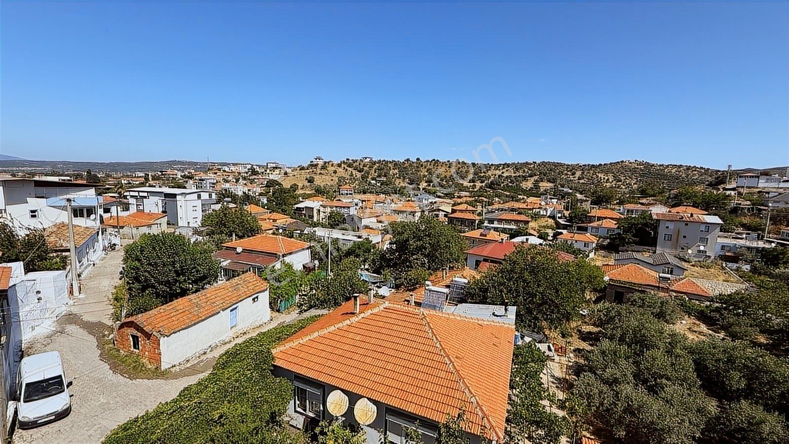 Seferihisar Ulamış Köyiçi Doğa Manzaralı Tripleks Villa - Görsel 2
