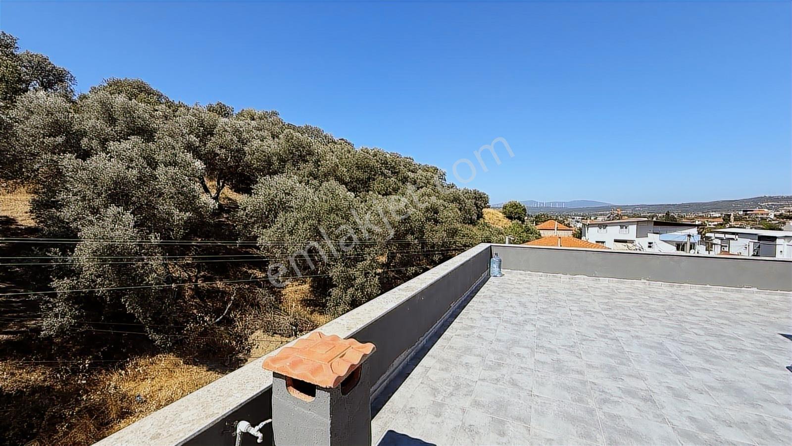 Seferihisar Ulamış Köyiçi Doğa Manzaralı Tripleks Villa - Görsel 18