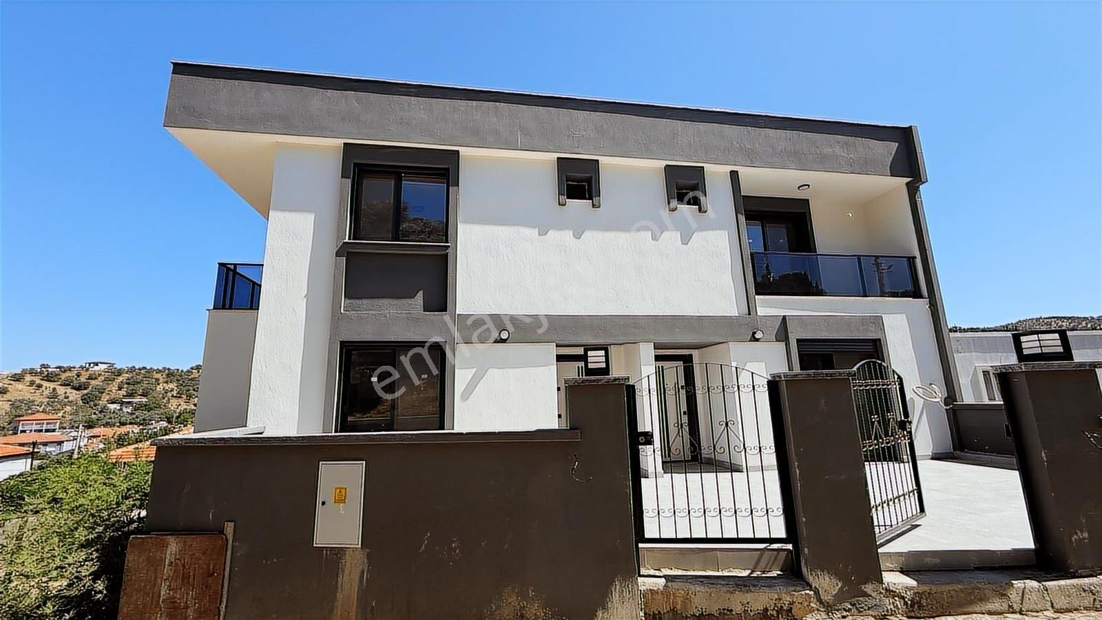 Seferihisar Ulamış Köyiçi Doğa Manzaralı Tripleks Villa - Görsel 25