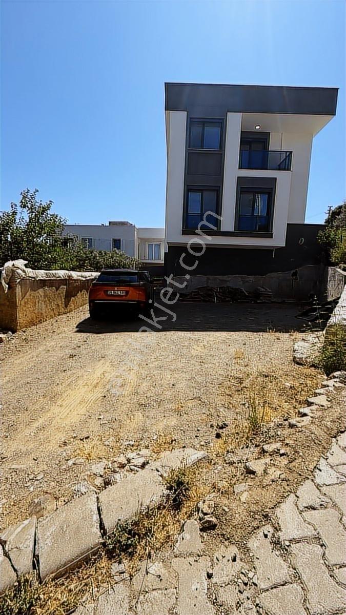 Seferihisar Ulamış Satılık Villa (tripleks) - Görsel 28