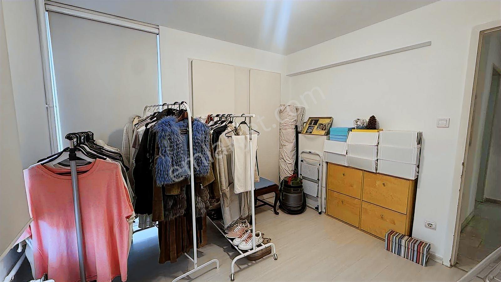 Alsancak'ın En Prestijli Noktasın'da 4+1 265 M² Lüks Daire - Görsel 32