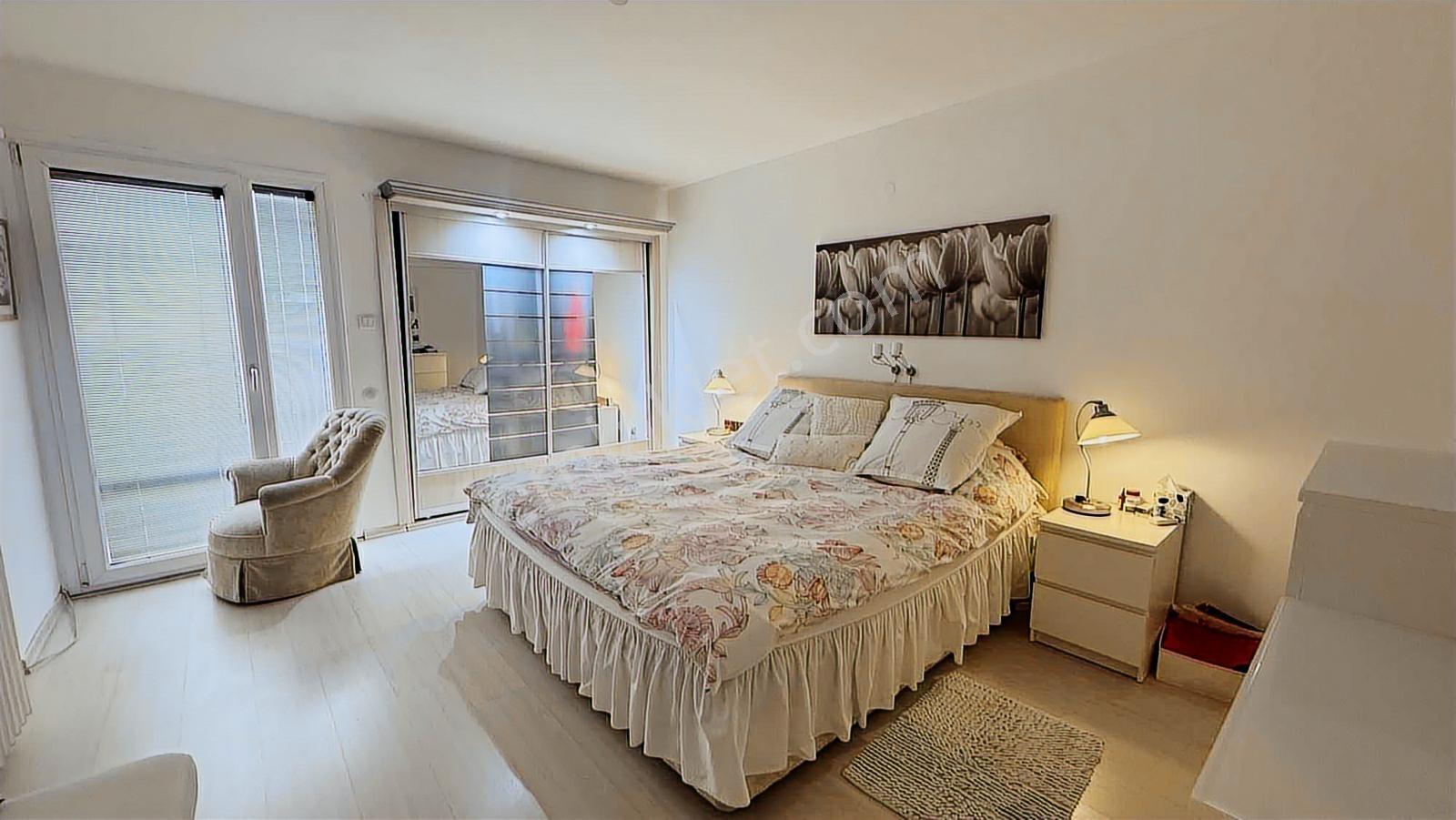 Alsancak'ın En Prestijli Noktasın'da 4+1 265 M² Lüks Daire - Görsel 30