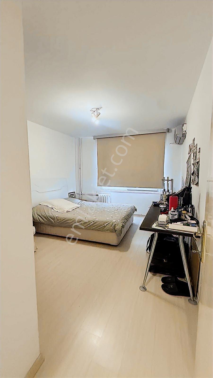 Alsancak'ın En Prestijli Noktasın'da 4+1 265 M² Lüks Daire - Görsel 9