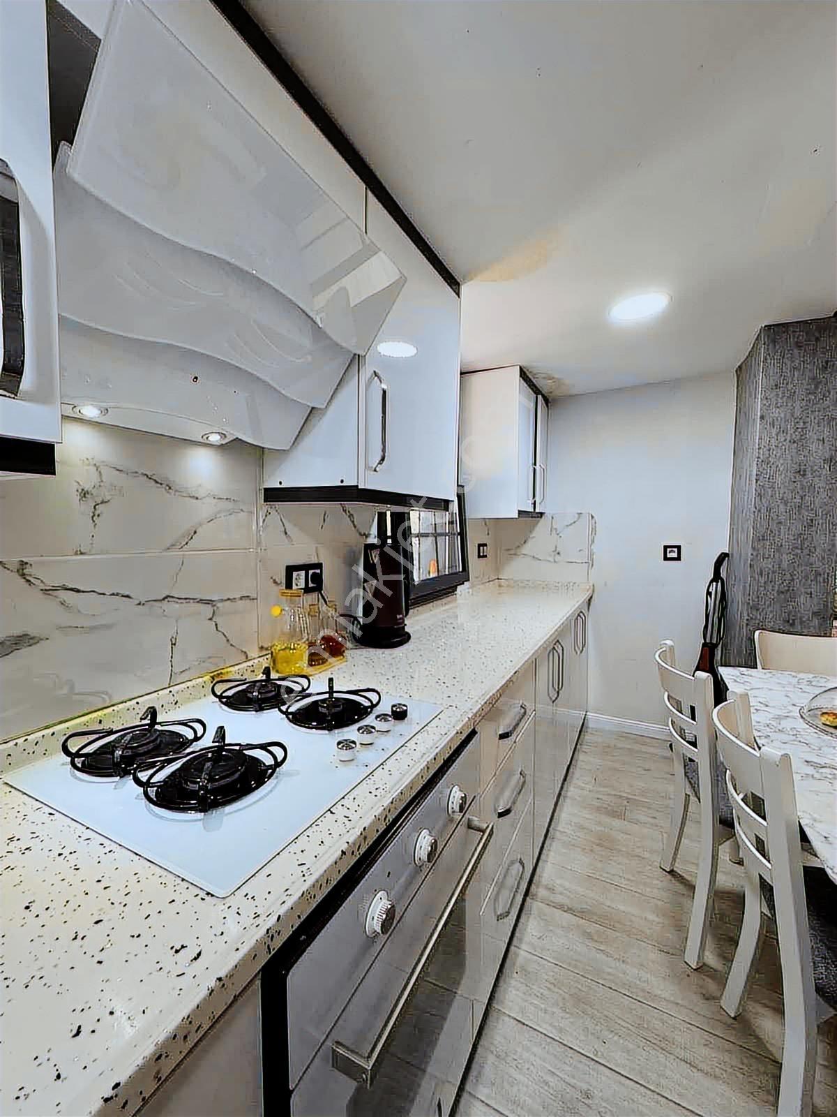 Kuşadası Davutlarda 200m² Lüks Tripleks - Görsel 7
