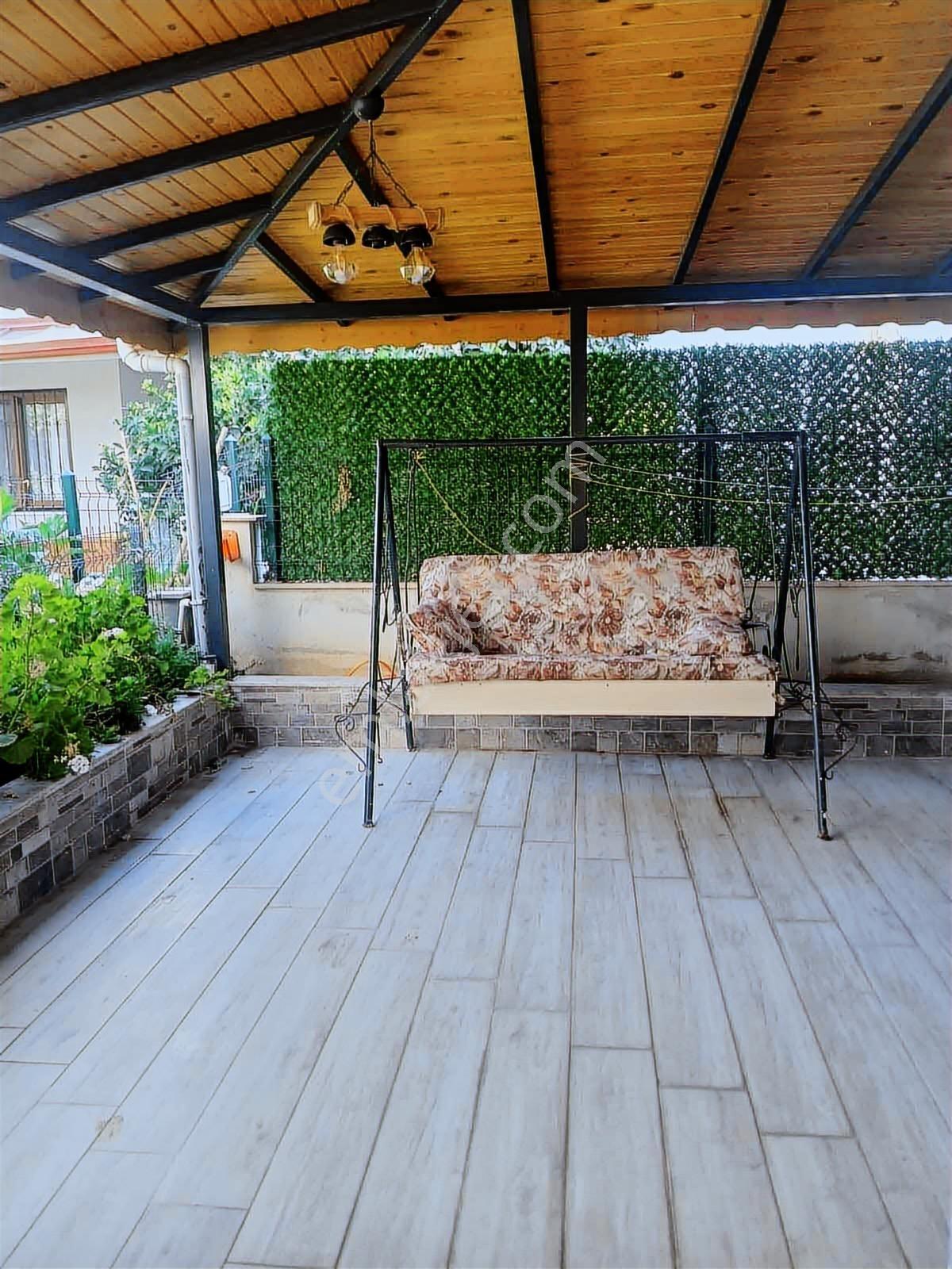 Kuşadası Davutlarda 200m² Lüks Tripleks - Görsel 10