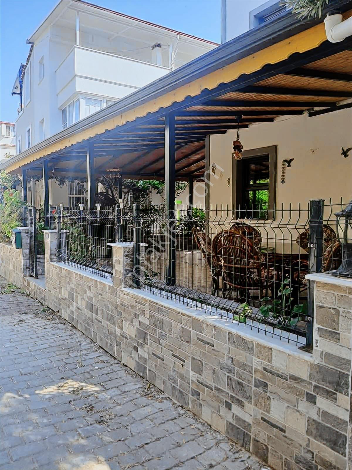 Kuşadası Davutlarda 200m² Lüks Tripleks - Görsel 4