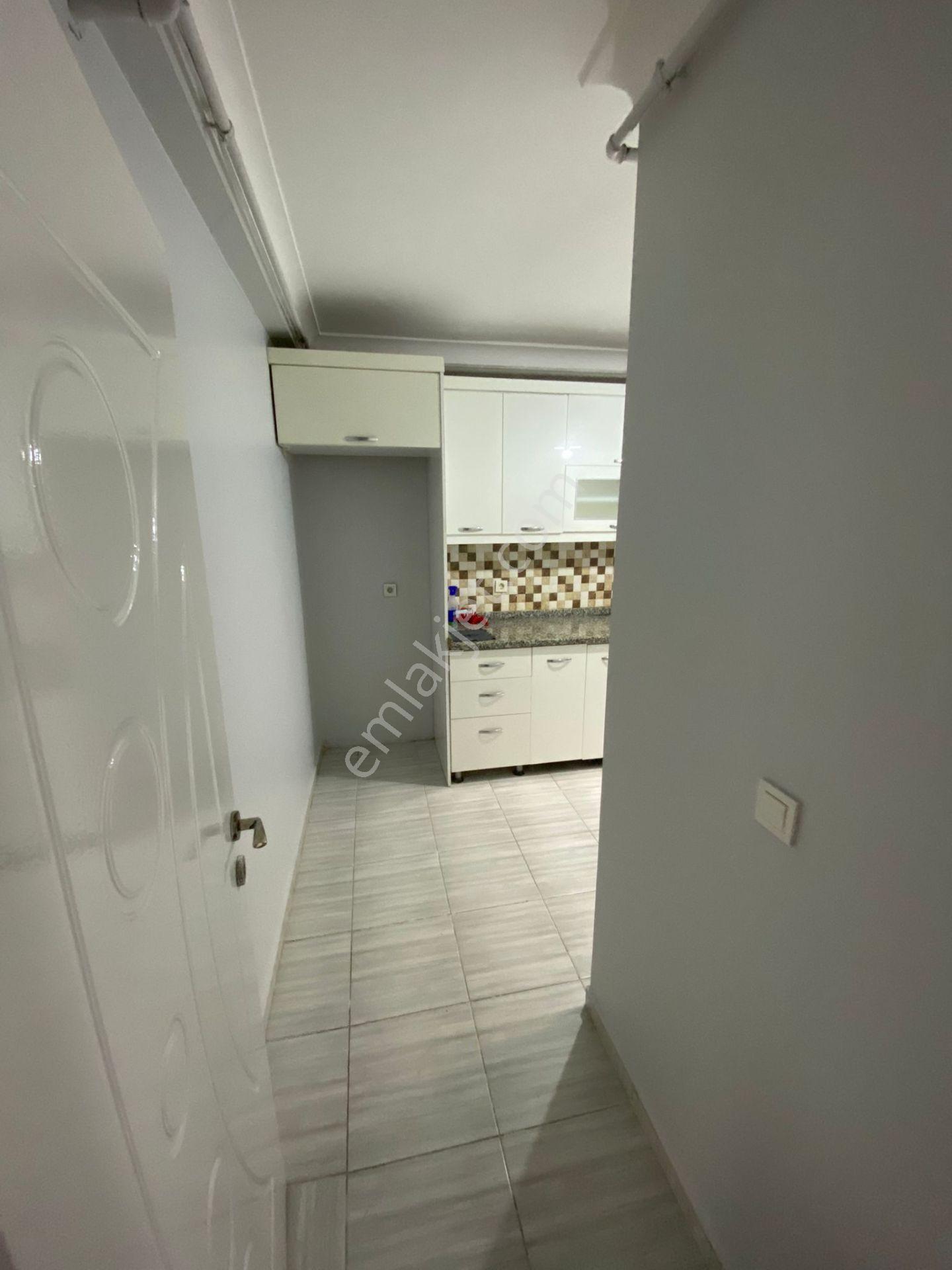 Esenyurt Mehterçeşme Mahallesinde Marmara Parkın Orda 10 Yıllık Binada 2+1/80m2/ Bahçe Katı - Görsel 5