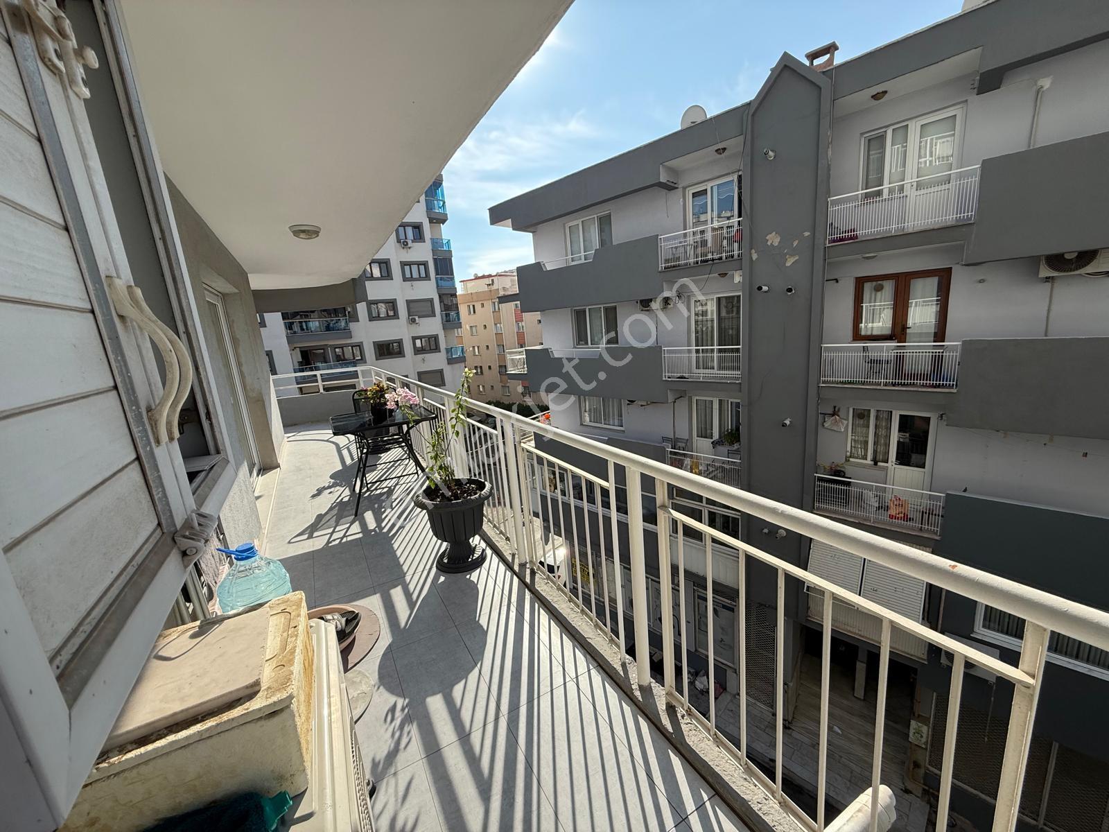 Karşıyaka Anadolu Caddesi Üzeri 3+1 Satılık Daire - Görsel 26