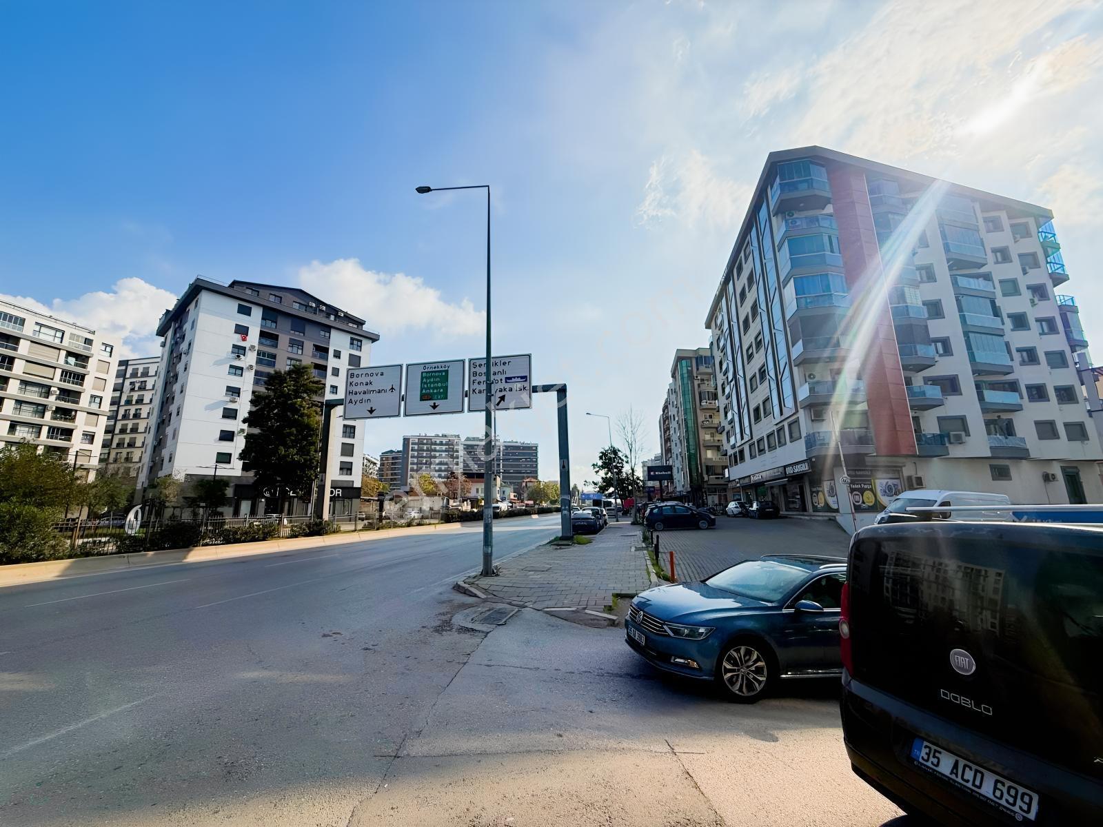 Karşıyaka Anadolu Caddesi Üzeri 3+1 Satılık Daire - Görsel 36