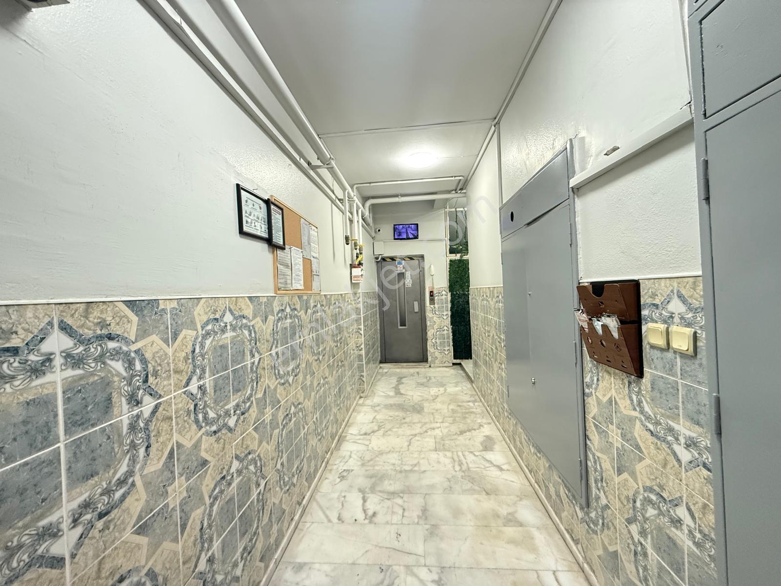 Karşıyaka Anadolu Caddesi Üzeri 3+1 Satılık Daire - Görsel 9