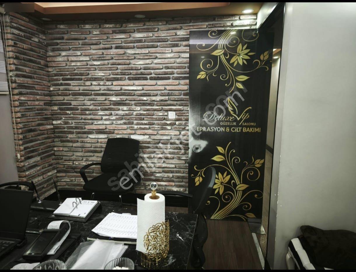 Acar Emlaktan Çarşı Merkezde Devren Kiralık Güzellik Merkezi - Görsel 4