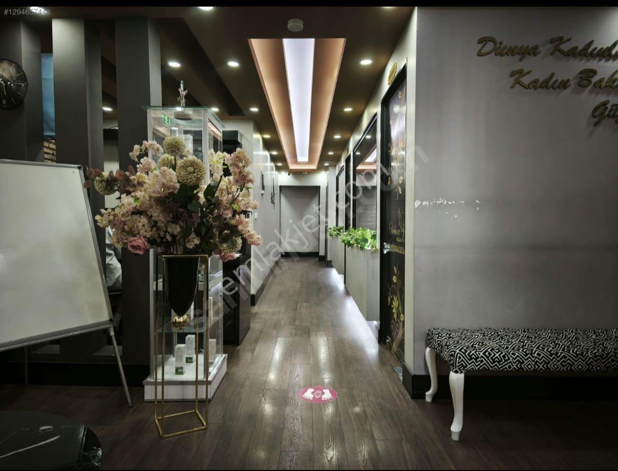 Acar Emlaktan Çarşı Merkezde Devren Kiralık Güzellik Merkezi - Görsel 2