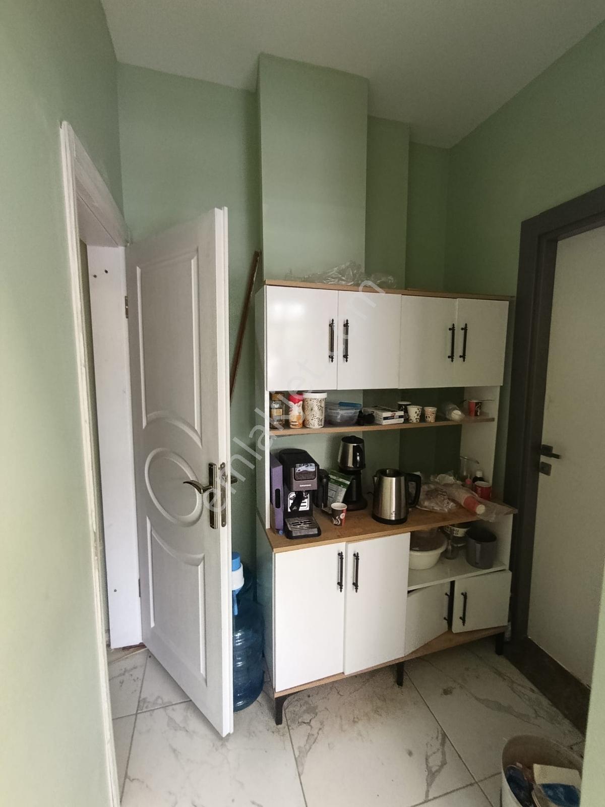 Bayraklı Manavkuyu Mahallesi'nde Kiralık İşyeri - Görsel 17