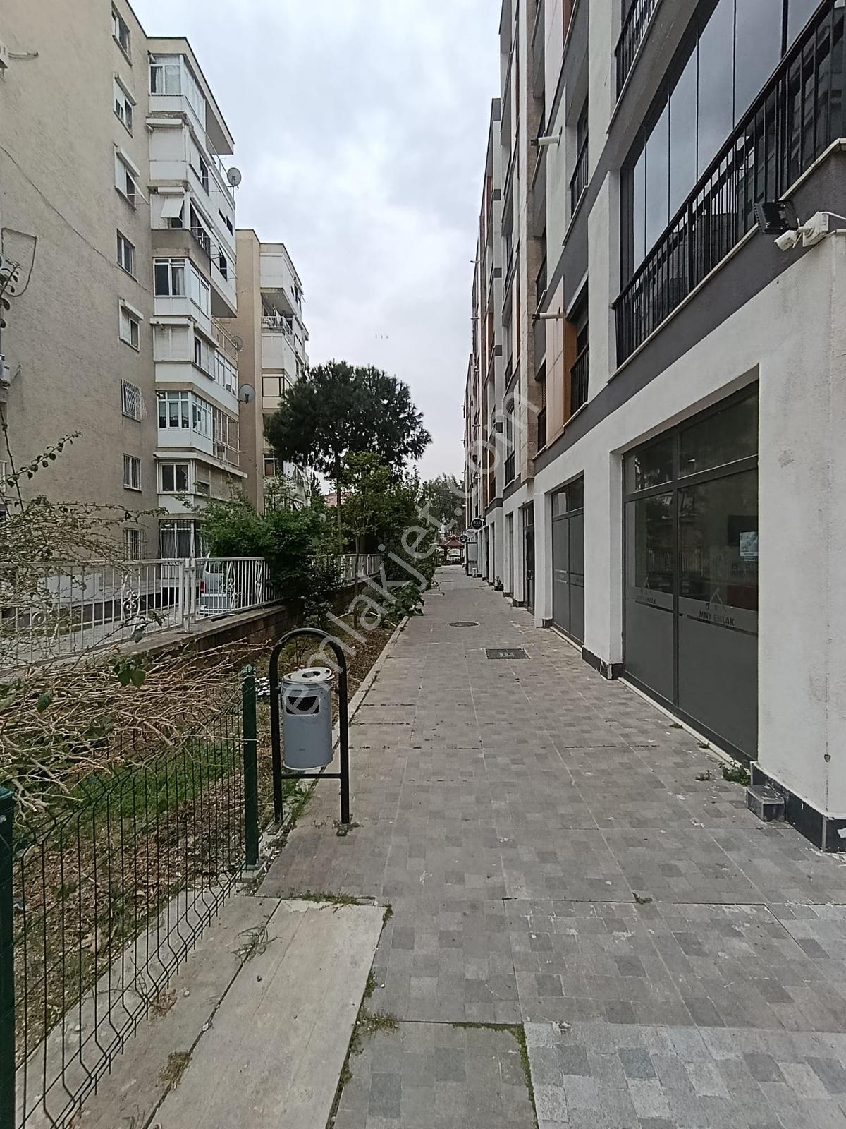 Bayraklı Manavkuyu Mahallesi'nde Kiralık İşyeri - Görsel 4
