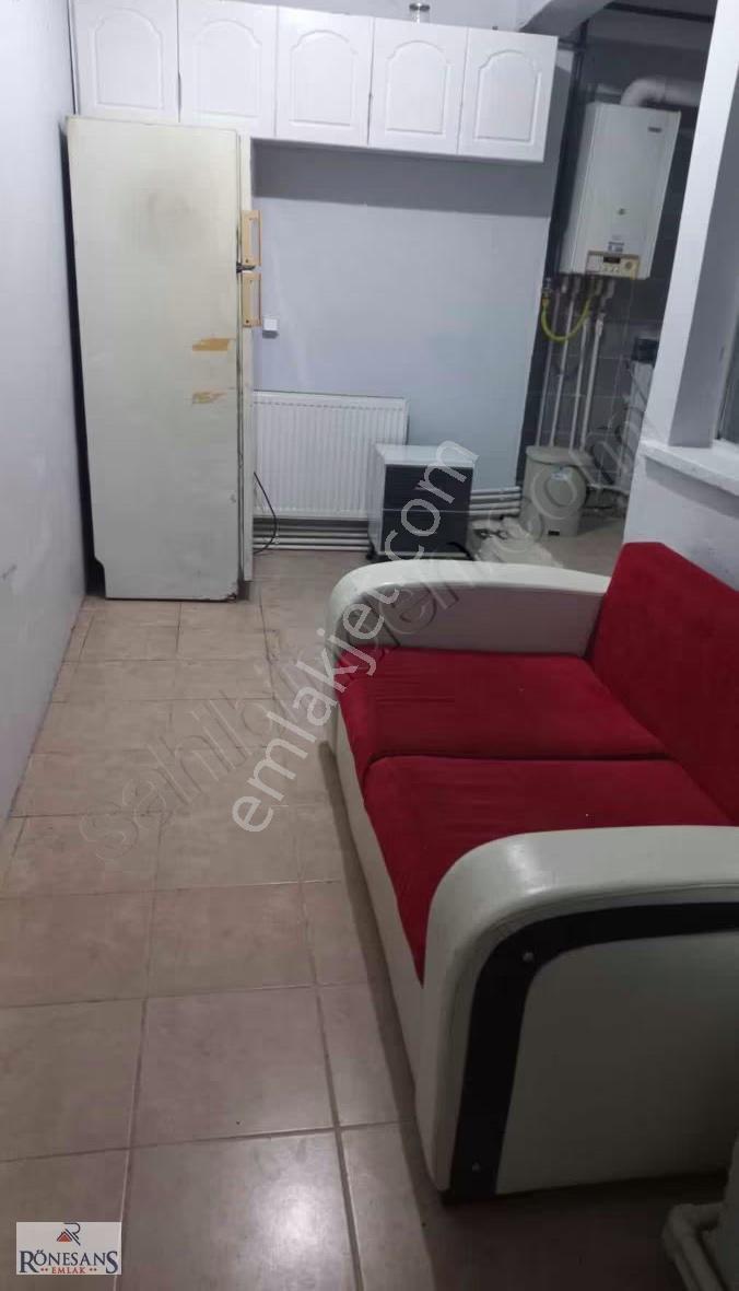 Rönesans Emlak'tan Kiralık Sahilde 2+1 Daire - Görsel 6
