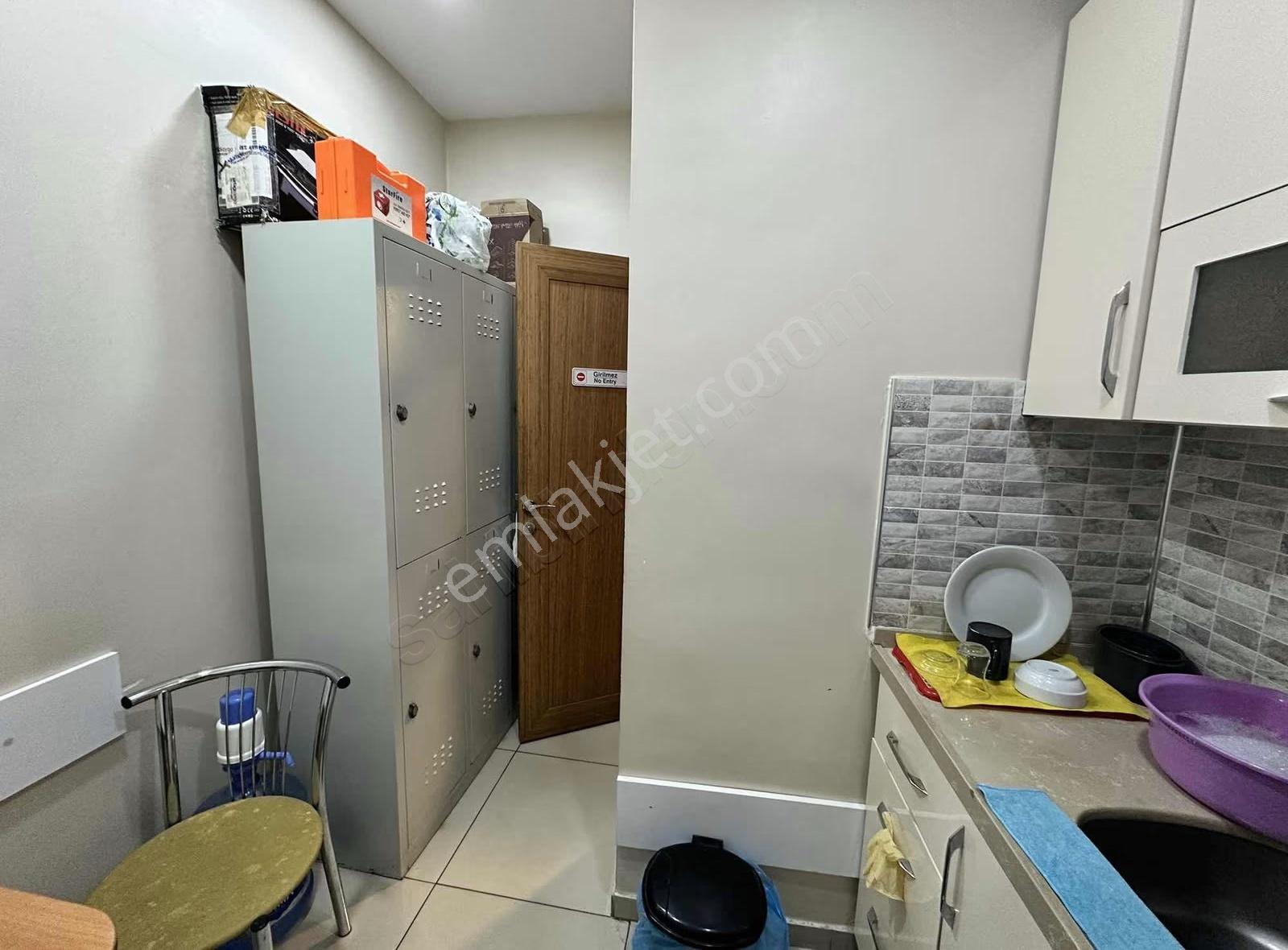 Engin Erdem'den Merter Ana Cadde Üzeri Kiralık Dev Mağaza ! - Görsel 34