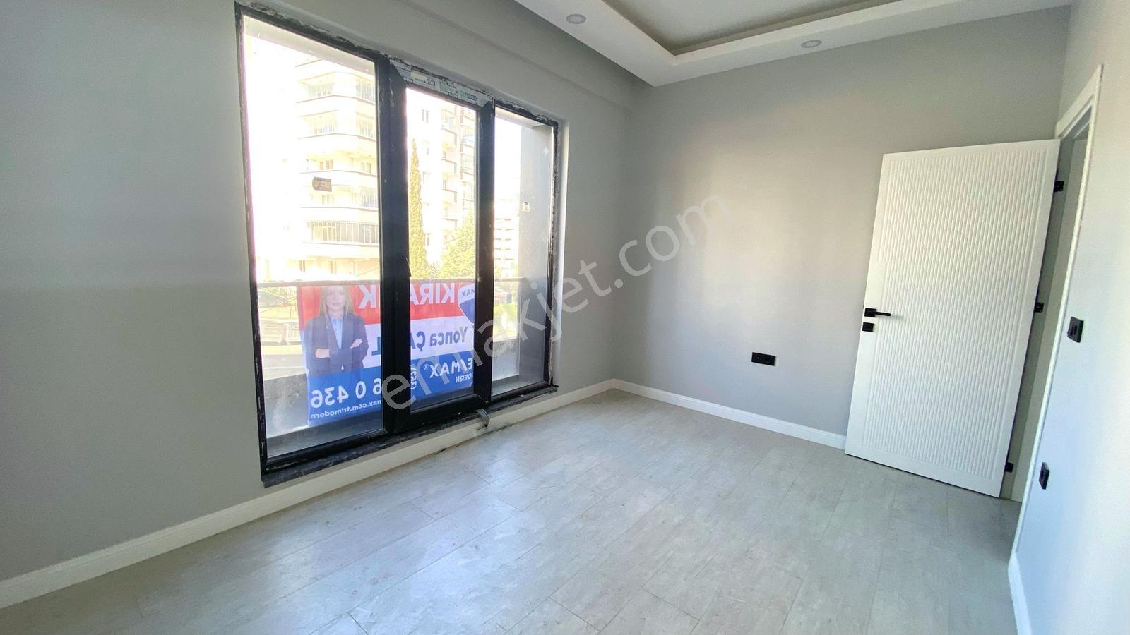 Prestijli Lokasyon | Cadde Üzeri Önü Açık Kiralık 1+1ofis&daire - Görsel 17