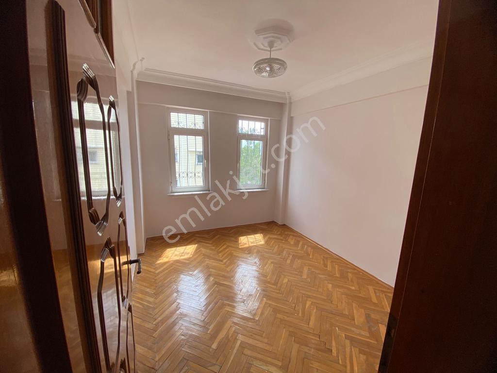 Erdek Ocaklar Mahallesinde 5+1 Satılık Triplex - Görsel 32