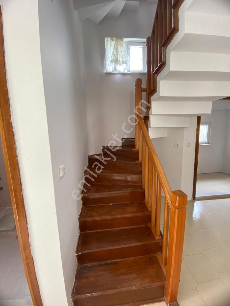 Erdek Ocaklar Mahallesinde 5+1 Satılık Triplex - Görsel 6