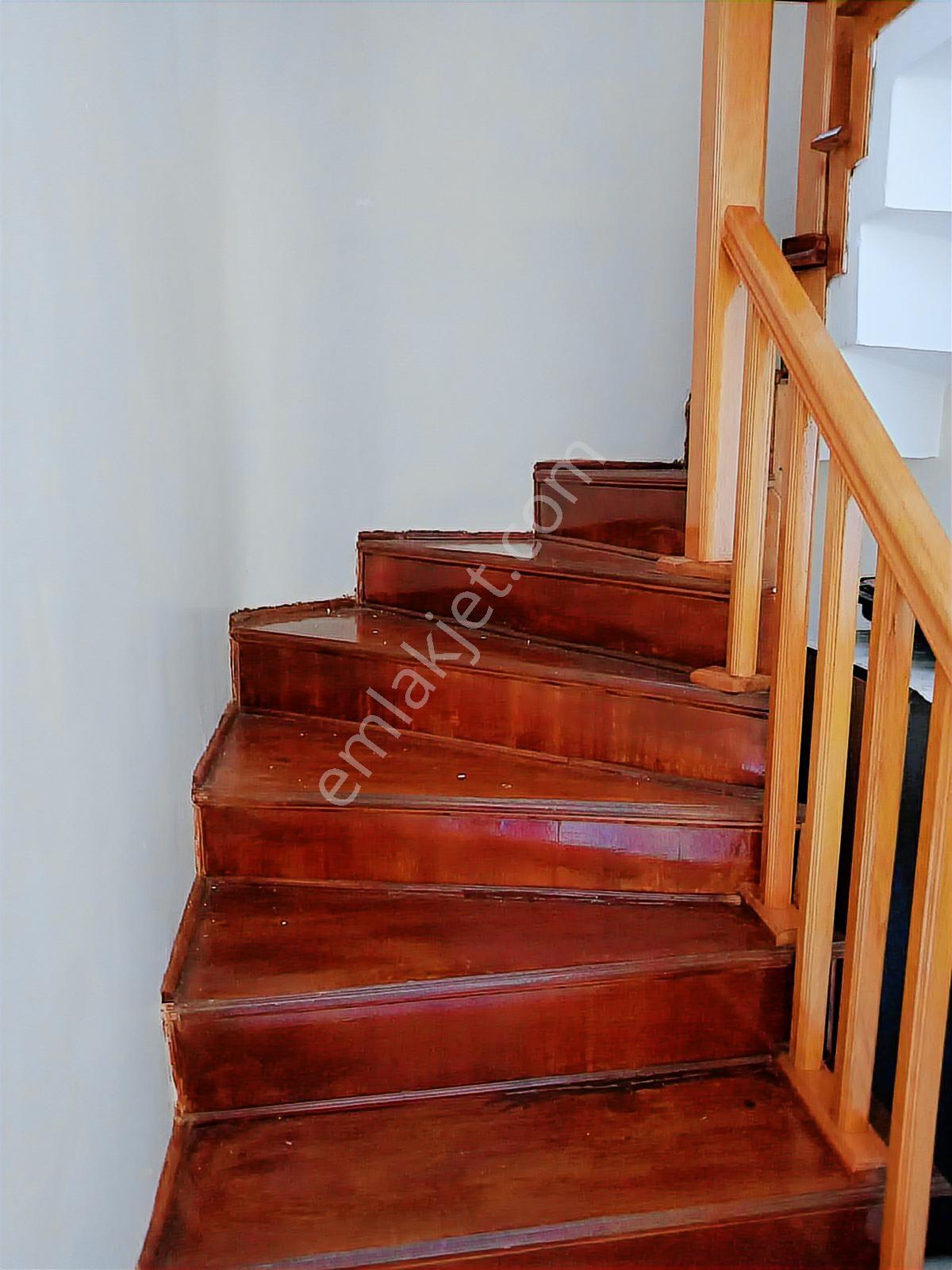 Erdek Ocaklar Mahallesinde 5+1 Satılık Triplex - Görsel 13