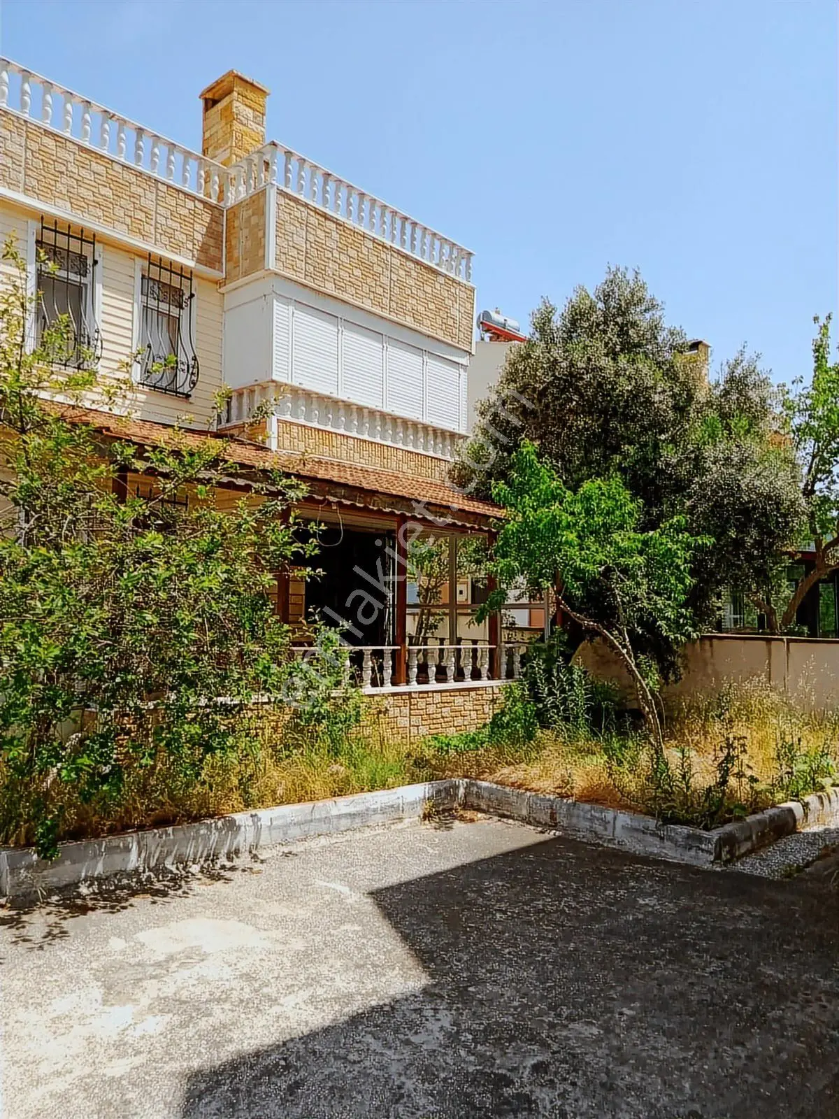 Erdek Ocaklar Mahallesinde 5+1 Satılık Triplex