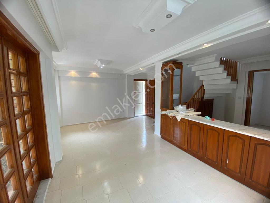 Erdek Ocaklar Mahallesinde 5+1 Satılık Triplex - Görsel 23