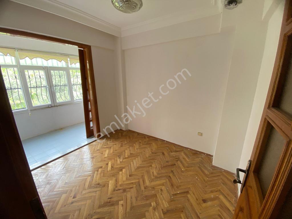 Erdek Ocaklar Mahallesinde 5+1 Satılık Triplex - Görsel 8