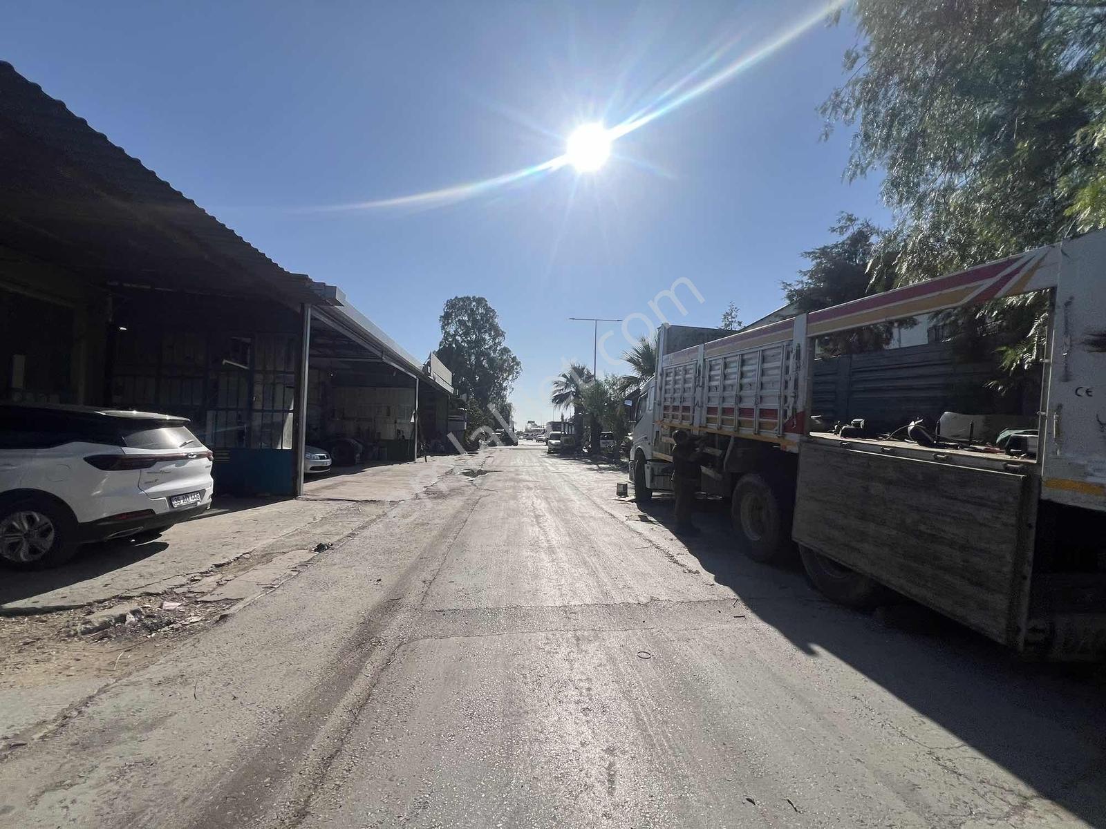5. Sanayi Sitesinde 300 M2'lik Dükkan -atölye - Görsel 4