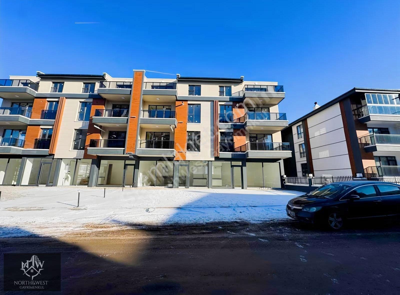 North&west Gayrimenkul'den Merkezi Konumda Kiralık Dükkan - Görsel 9
