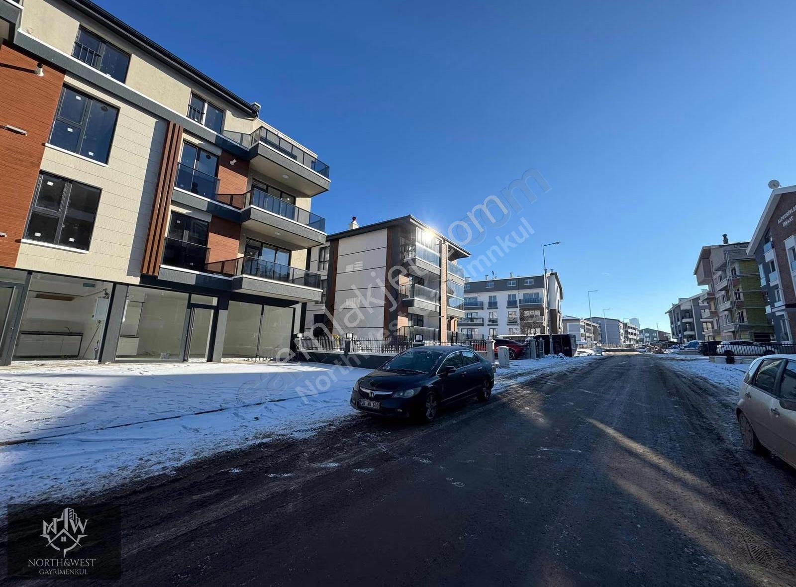 North&west Gayrimenkul'den Merkezi Konumda Kiralık Dükkan - Görsel 6