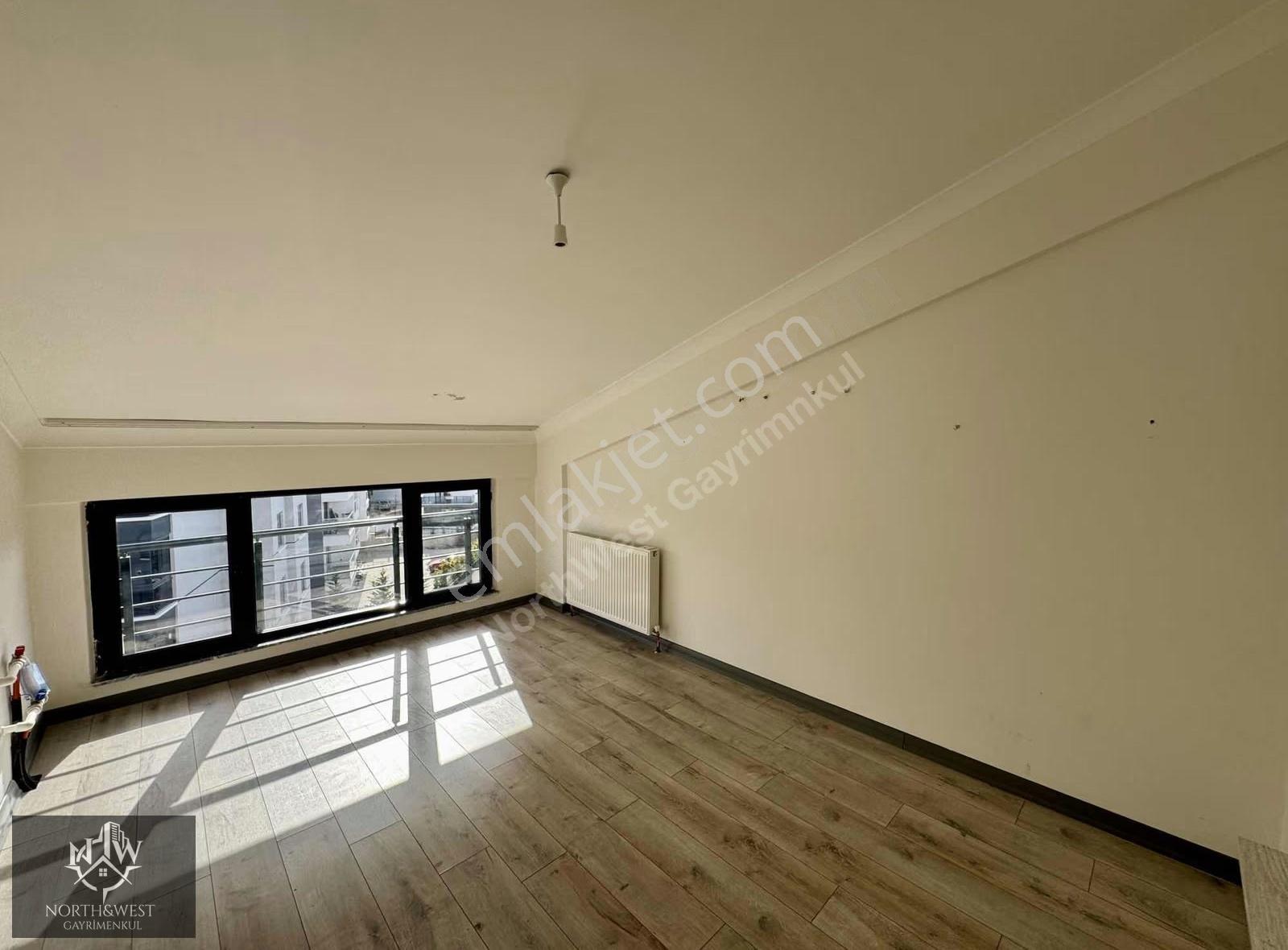 North West'ten İncek'te Oturuma Hazır Kiralık 3+1 Dubleks Daire - Görsel 28