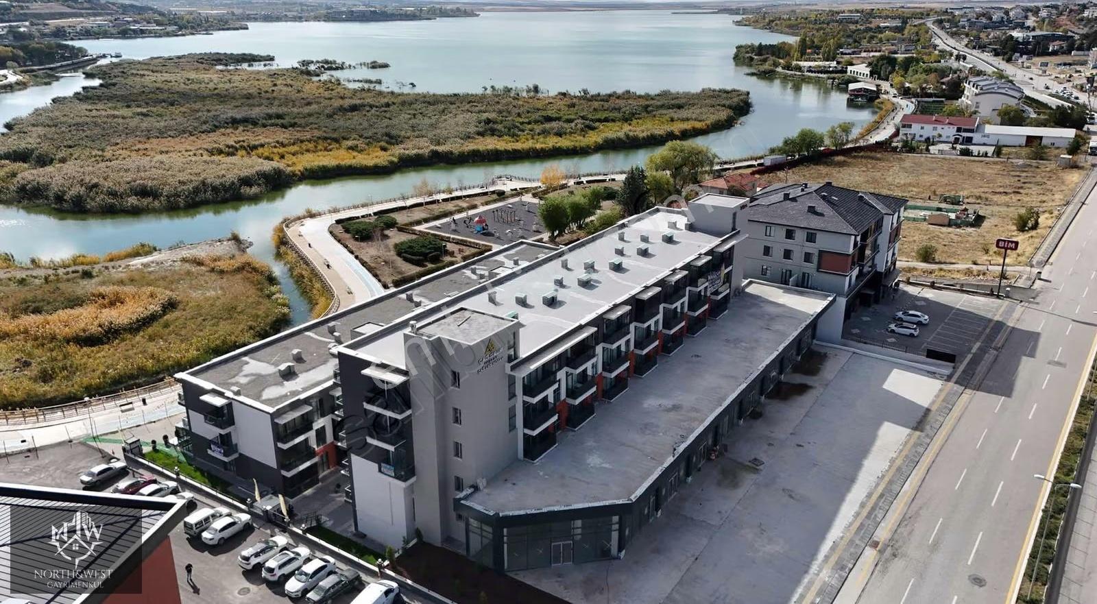 Northwest'ten Göle Sıfır 90m2 Teras Kullanım Yatırıma Uygun 1+1 - Görsel 28