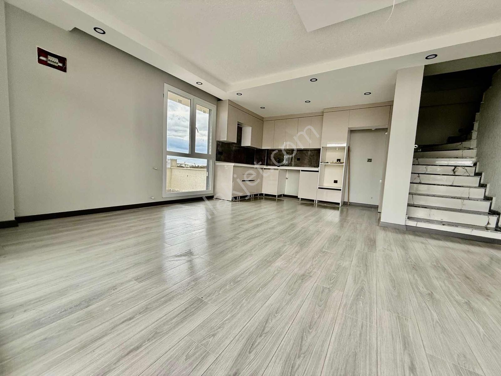 Re/max Kıyı'dan Masrafsız Hemen Oturuma Hazır Geniş Bahçeli - Görsel 10