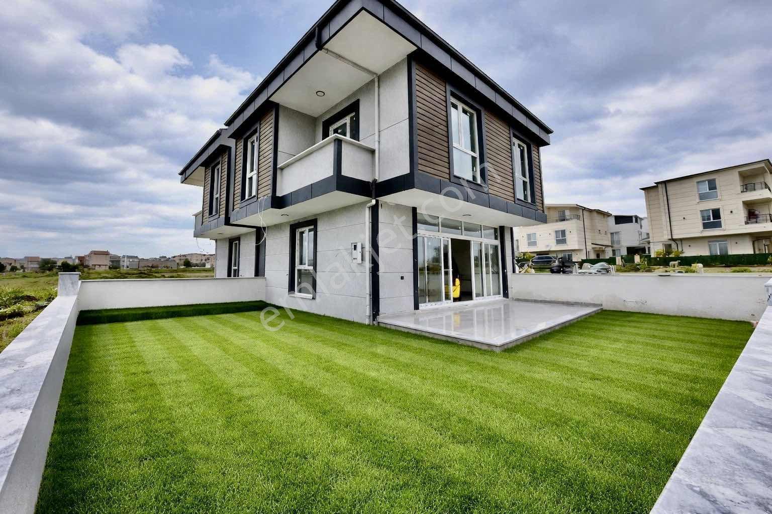 Re/max Kıyı'dan Masrafsız Hemen Oturuma Hazır Geniş Bahçeli - Görsel 6