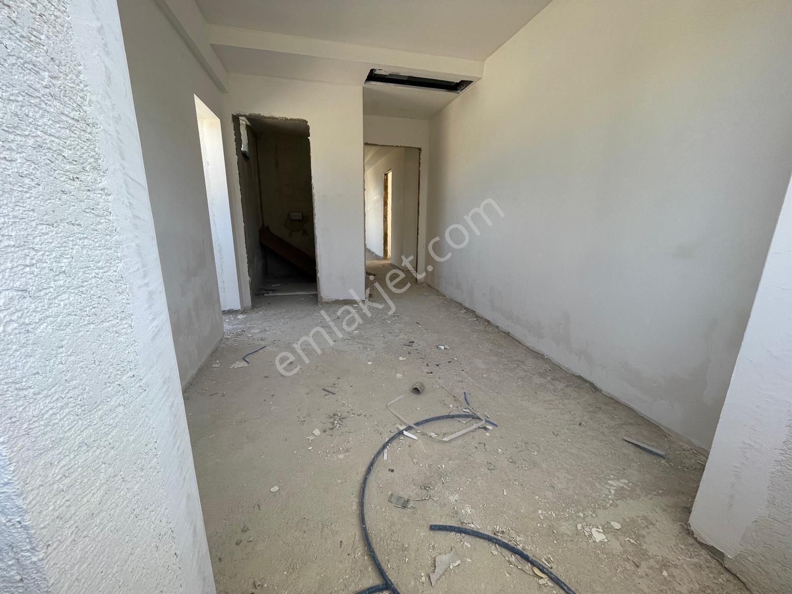 Ermenekte İnşaatı Devam Eden 7+1 Tribleks Villa - Görsel 23