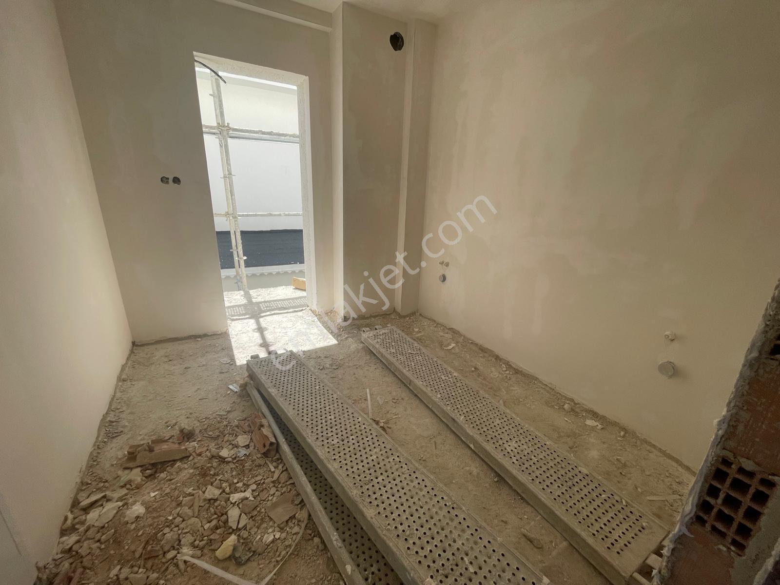 Ermenekte İnşaatı Devam Eden 7+1 Tribleks Villa - Görsel 21