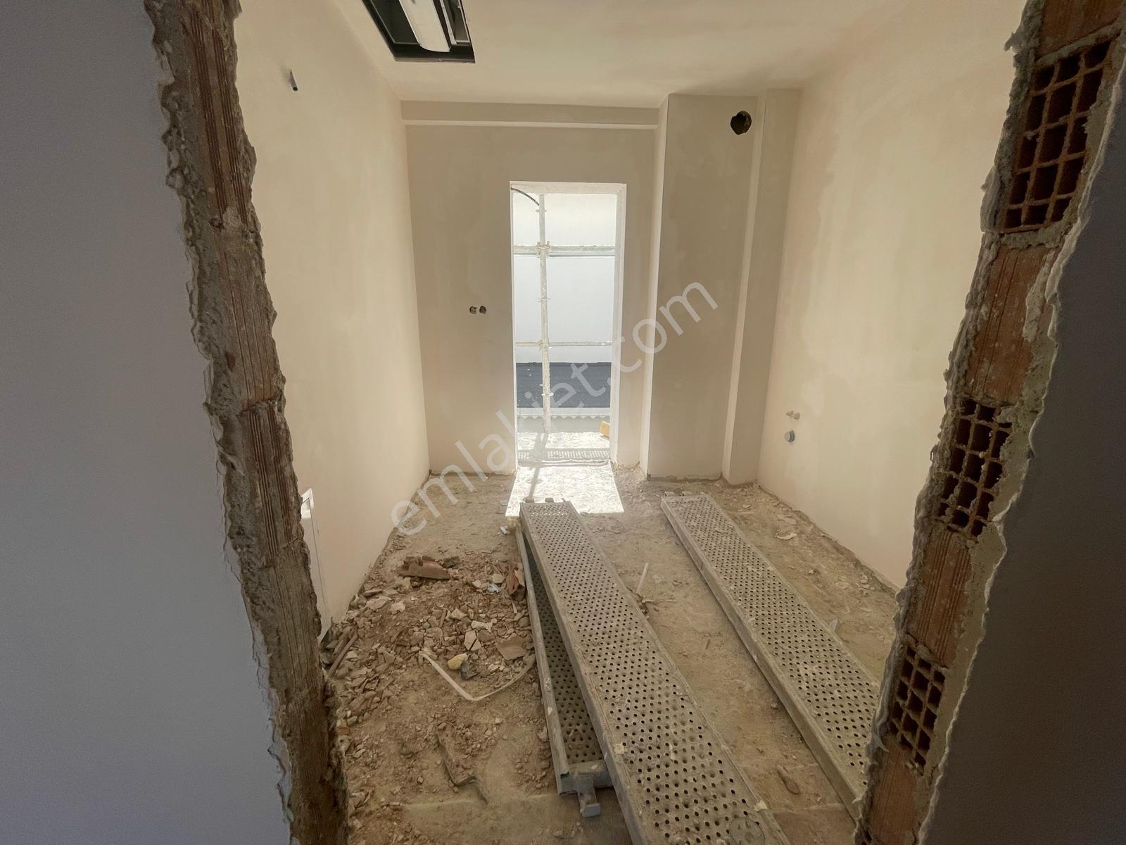 Ermenekte İnşaatı Devam Eden 7+1 Tribleks Villa - Görsel 10