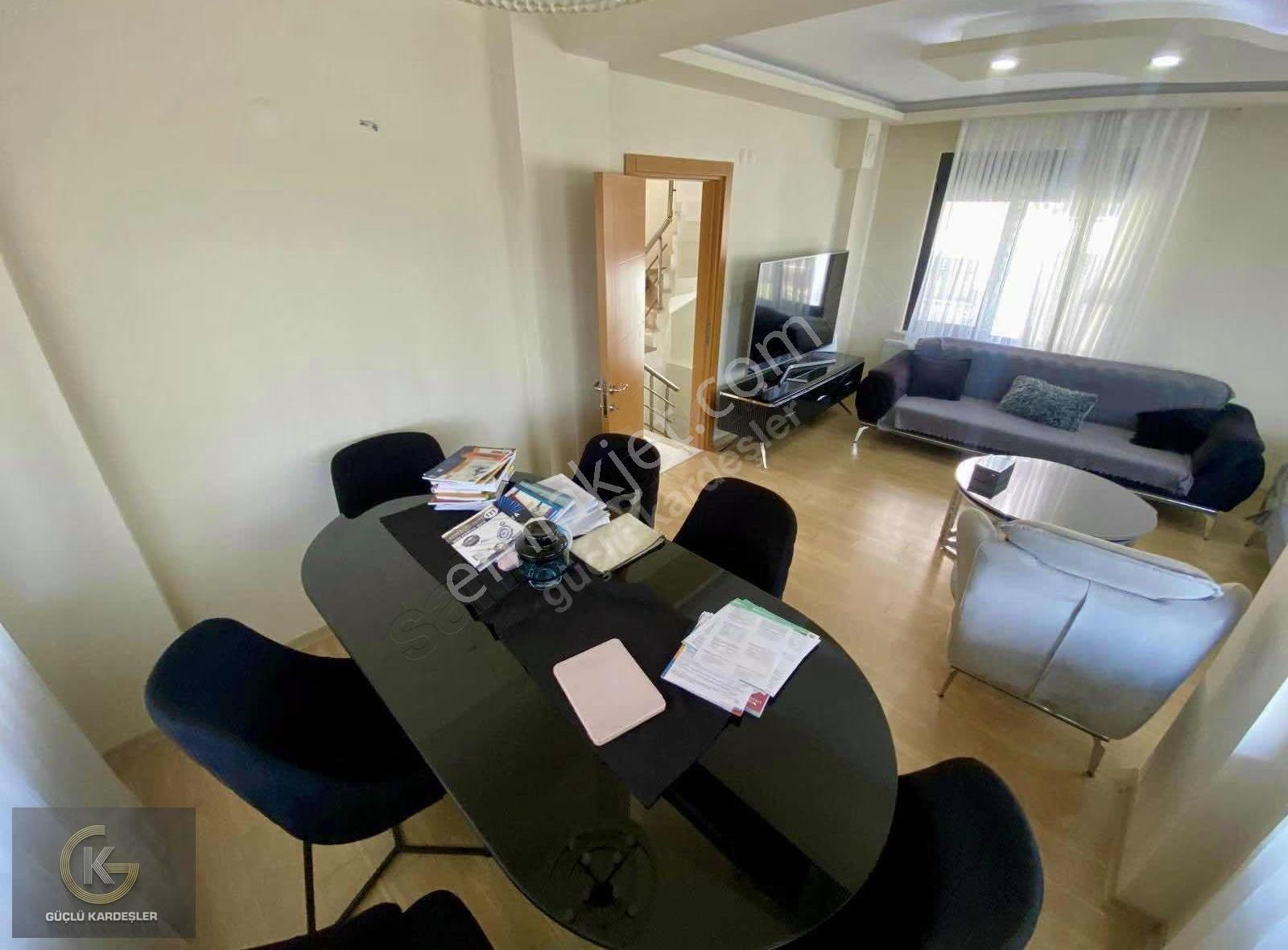 Güçlü Kardeşler 300m2 Arsa İçerisinde Müstakil Fırsat Villa - Görsel 25