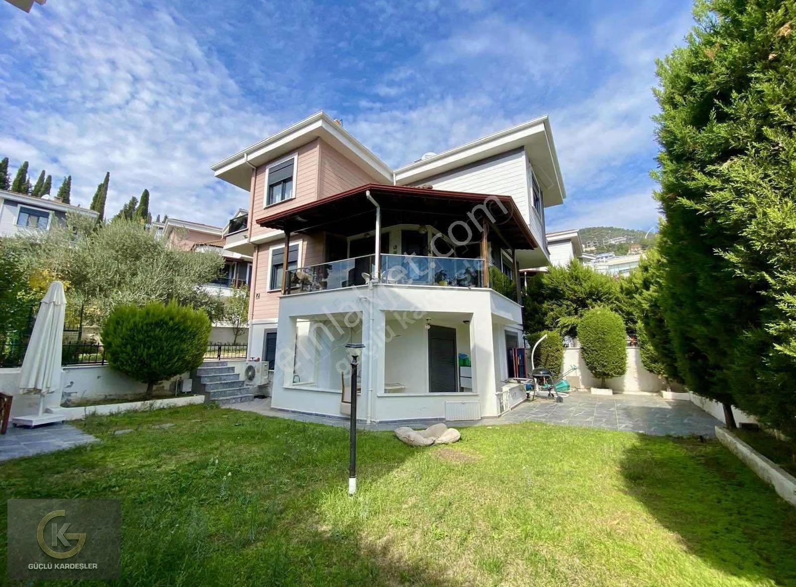 Güçlü Kardeşler 300m2 Arsa İçerisinde Müstakil Fırsat Villa - Görsel 3