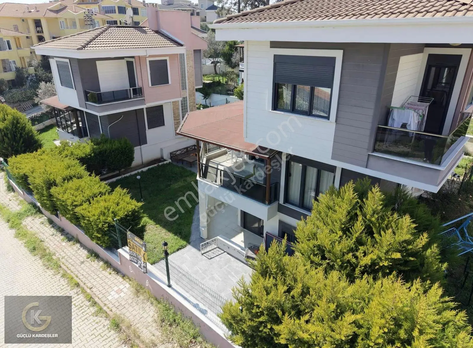 Güçlü Kardeşler 300m2 Arsa İçerisinde Müstakil Fırsat Villa