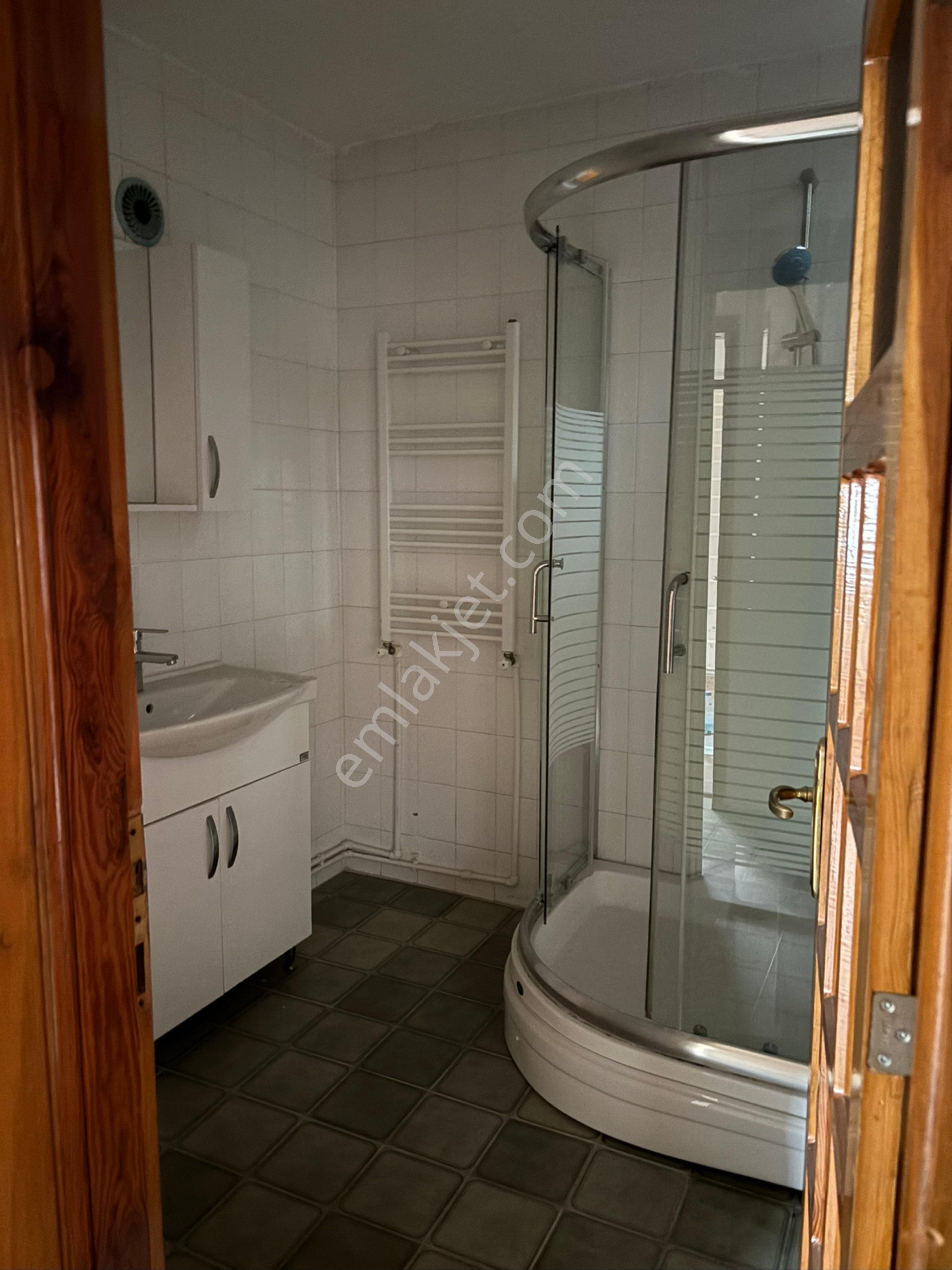 Ag’den 3+1 Geniş Kiralık Daire - Görsel 7