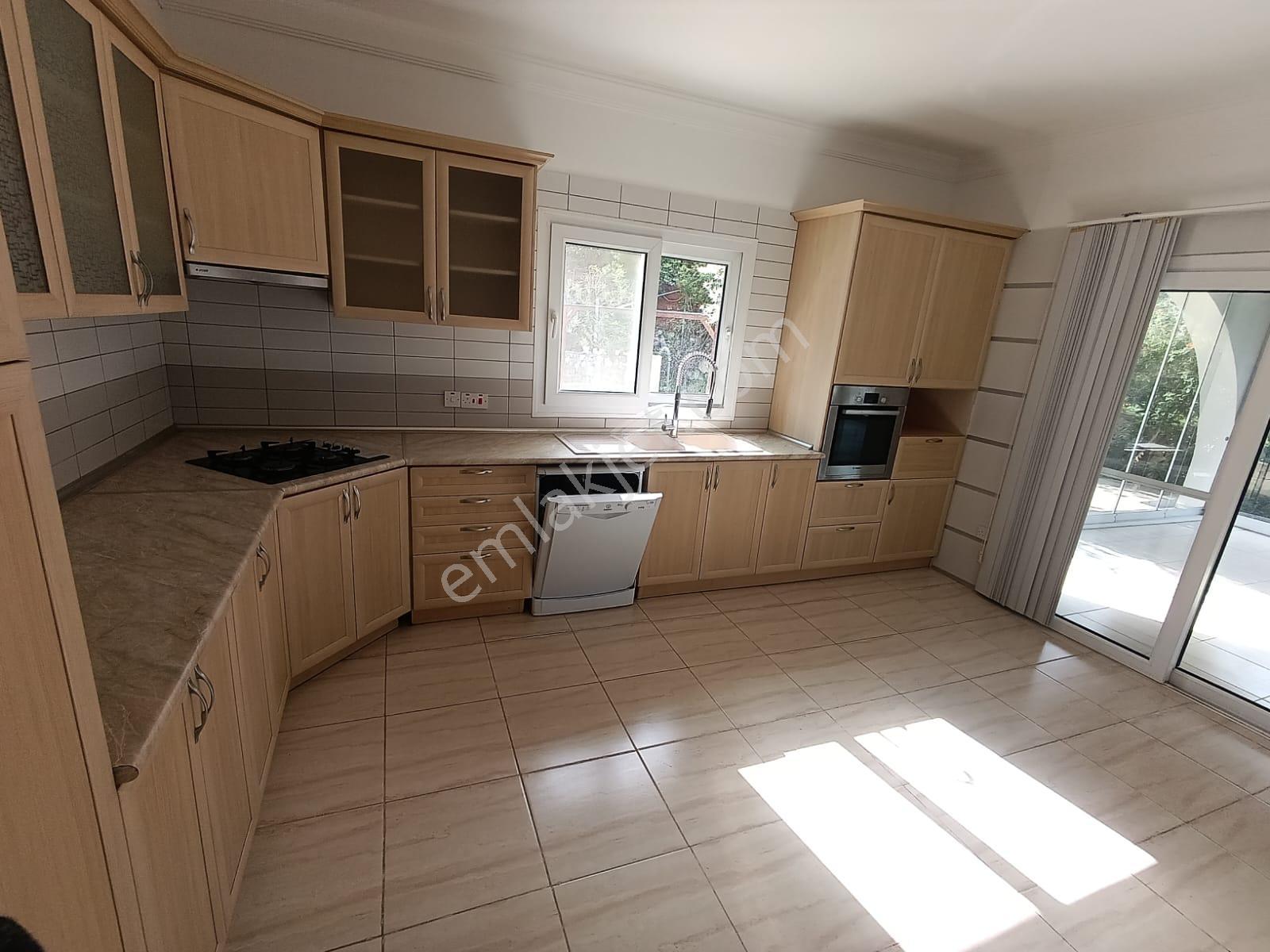 Satılık – Lüks Müstakil Villa | Karşıyaka, Girne, Kuzey Kıbrıs - Görsel 21