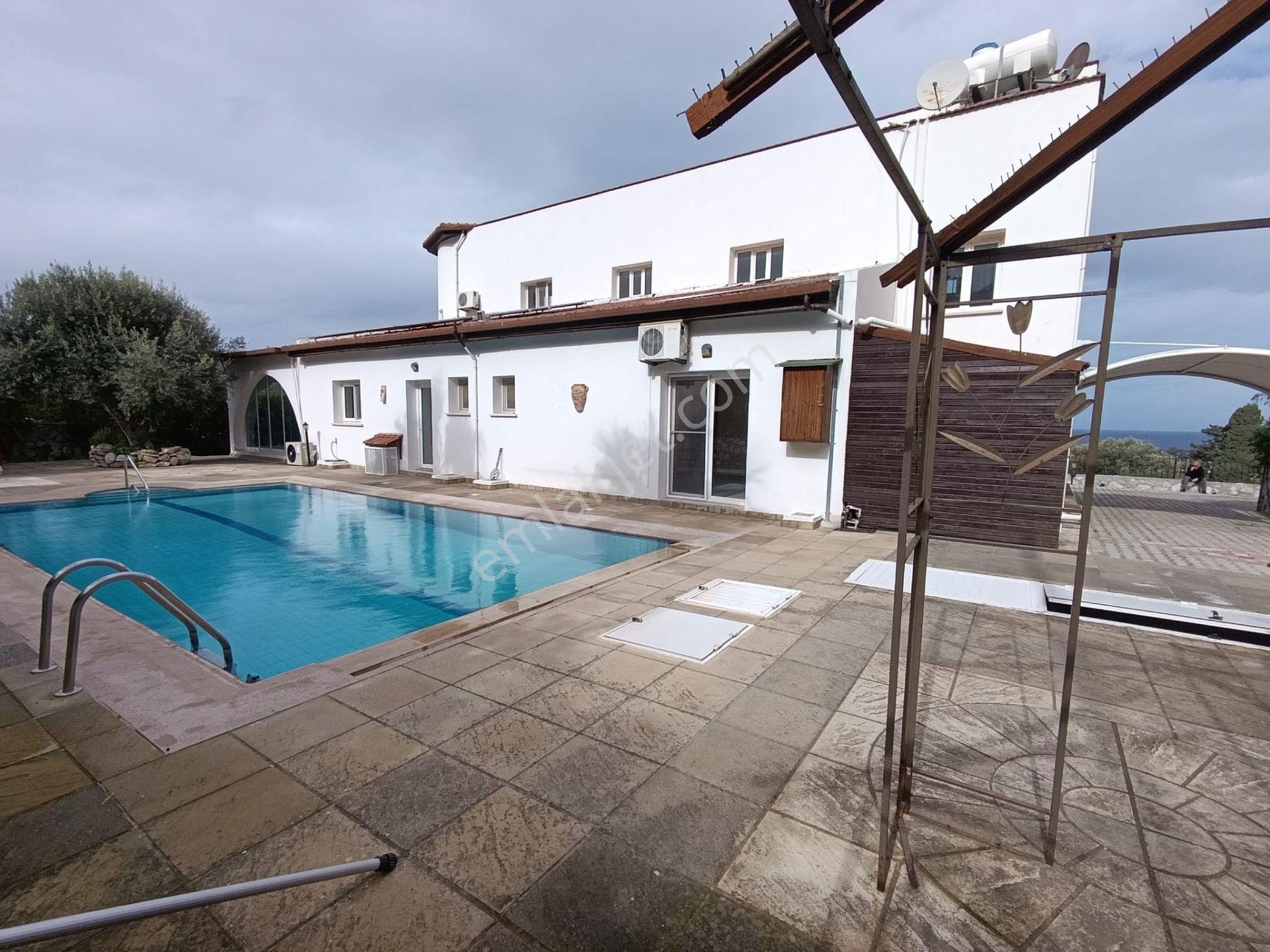 Satılık – Lüks Müstakil Villa | Karşıyaka, Girne, Kuzey Kıbrıs - Görsel 23