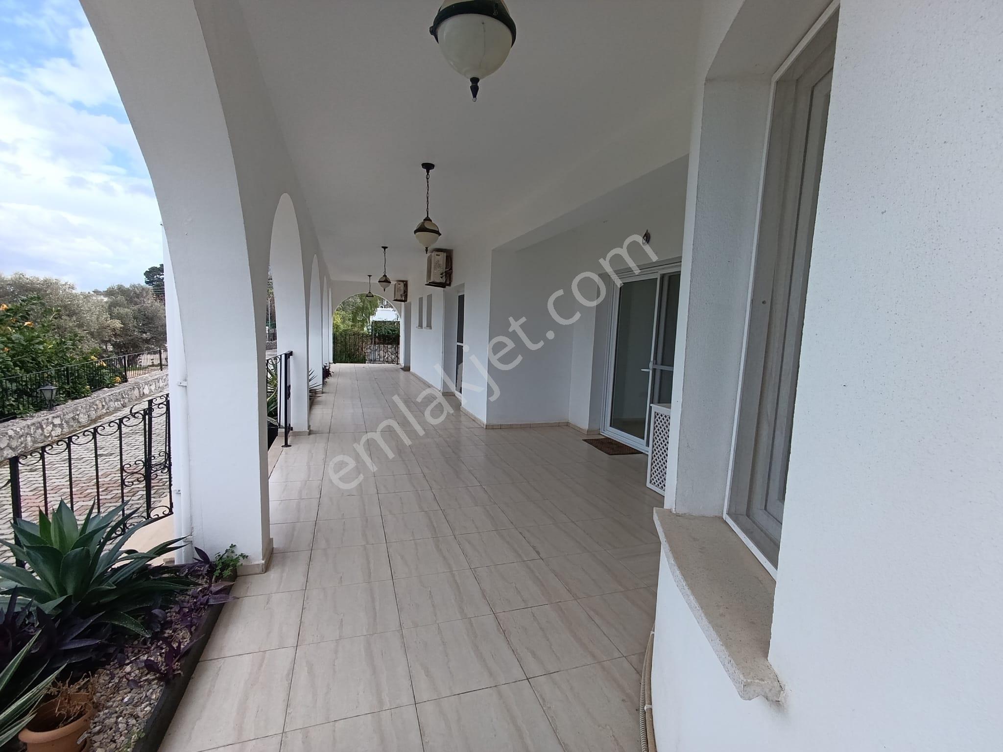 Satılık – Lüks Müstakil Villa | Karşıyaka, Girne, Kuzey Kıbrıs - Görsel 30