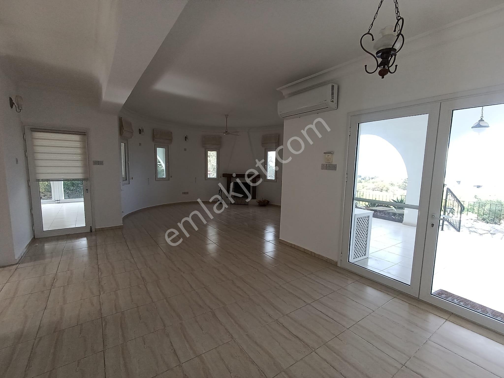 Satılık – Lüks Müstakil Villa | Karşıyaka, Girne, Kuzey Kıbrıs - Görsel 15