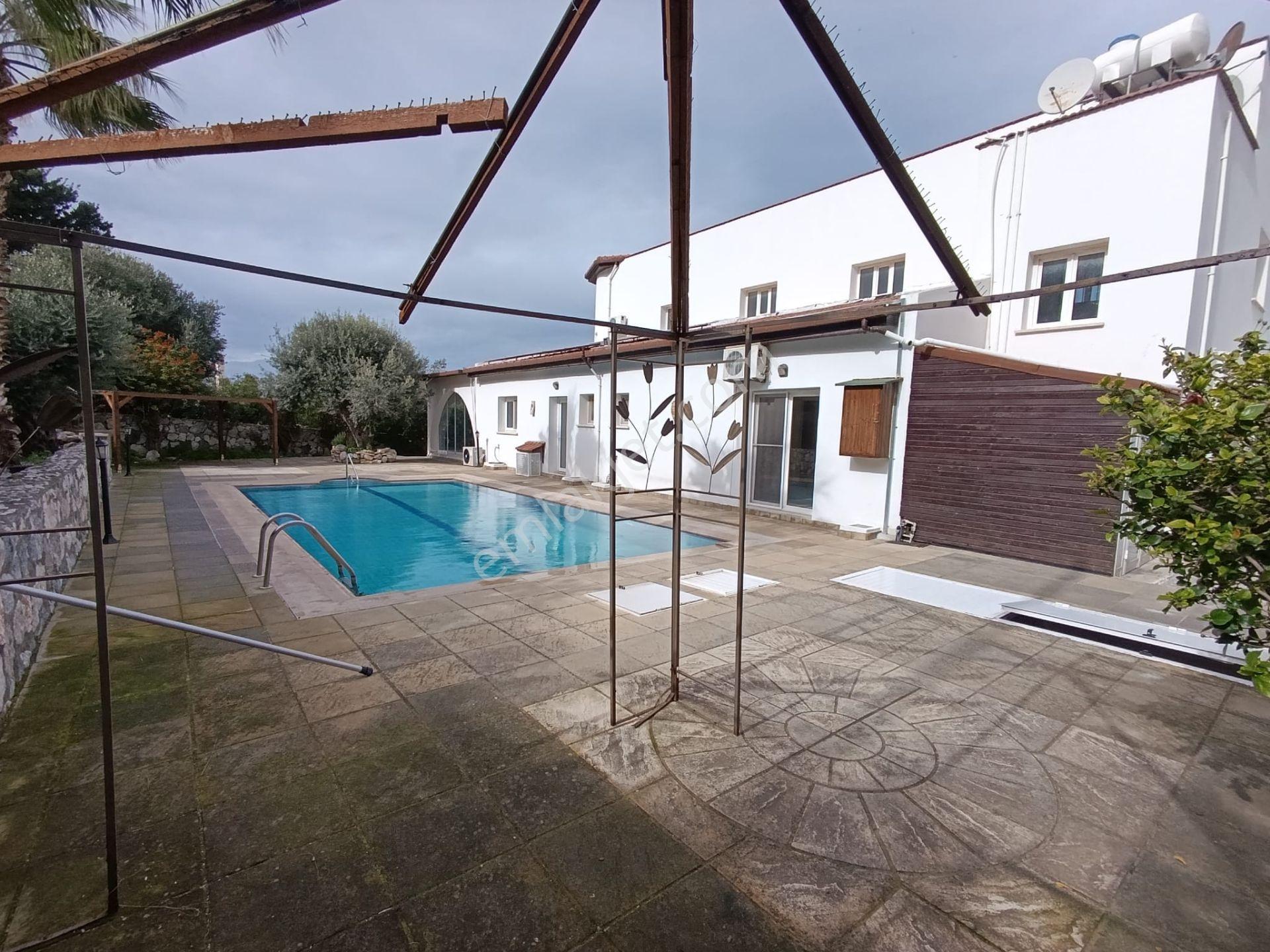 Satılık – Lüks Müstakil Villa | Karşıyaka, Girne, Kuzey Kıbrıs - Görsel 26