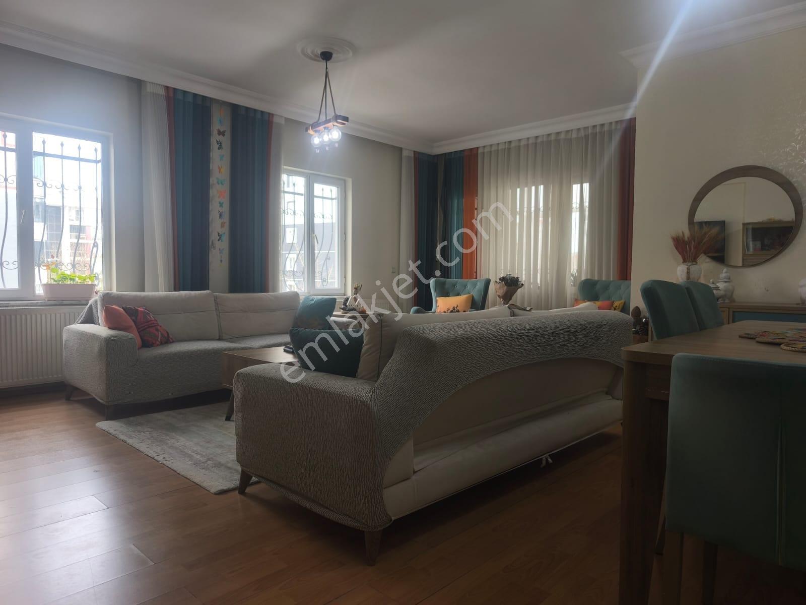 Ekşioğlu Mavikent Sitesinde 3+1 160 M2 Dairemiz Boş Durumda - Görsel 2