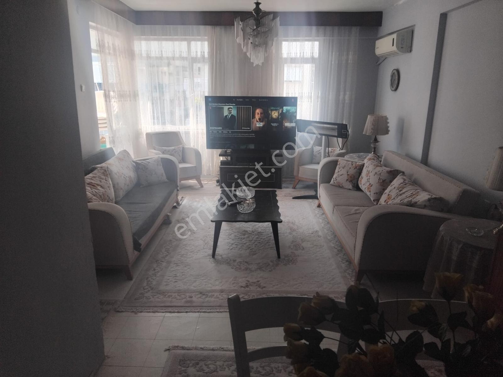Bahçelievler'de Yatırıma Ve Oturmaya Müsait 2+1 Daire